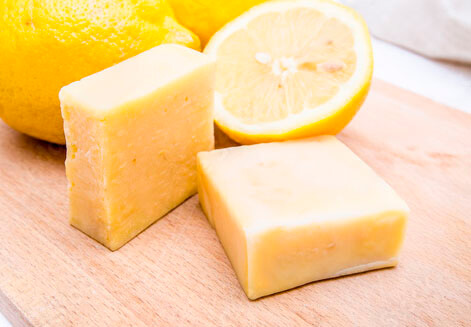 jabón artesanal de limón